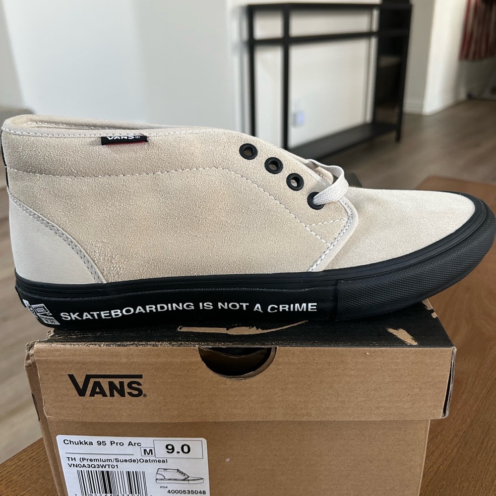 Vans Chukka 95 Pro Arc in Ostmeal,  High-Top Skate Shoes
